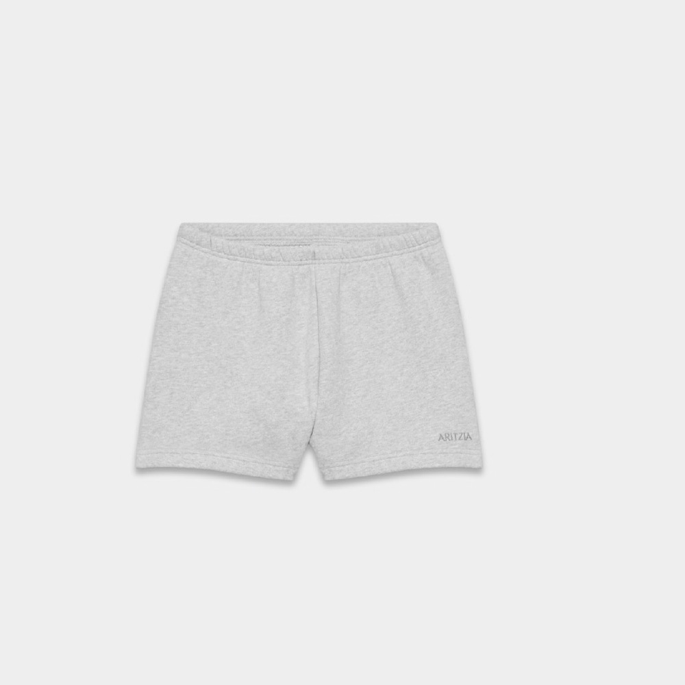 Aritzia
Cozy Sweatfleece Perfect Hi-rise Mini Short - Picture 5 of 9